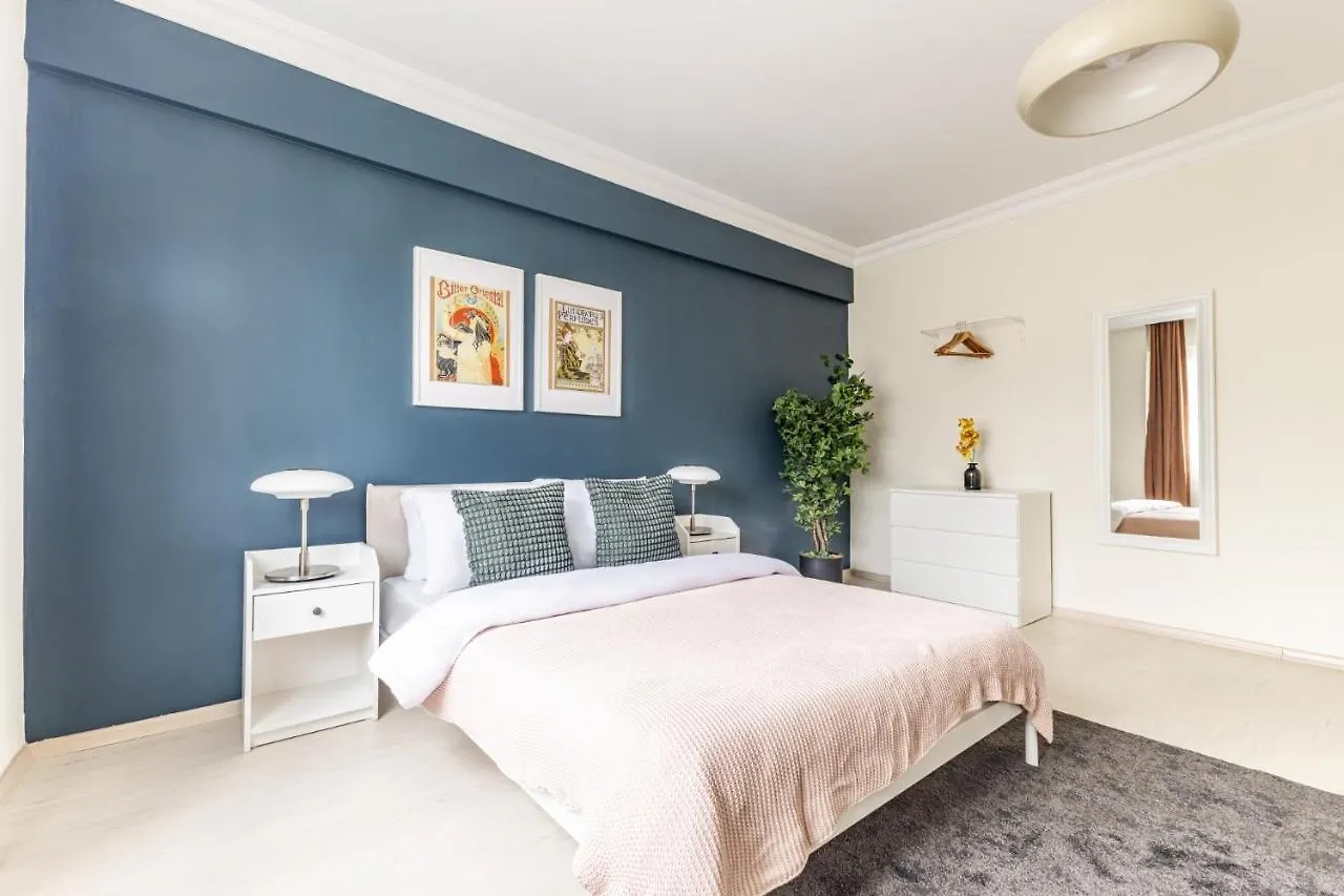 דירות איסטמבול Chic Sea View Flat On Bagdat Avenue In Bostanci