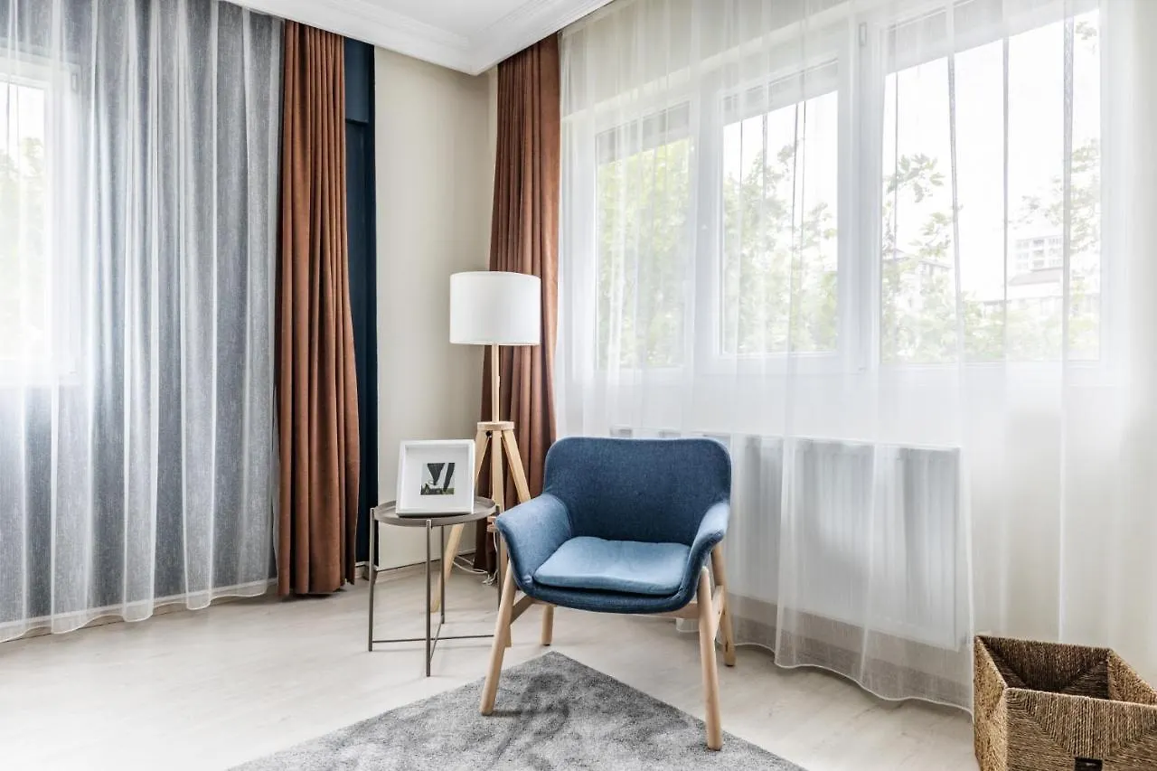 דירות איסטמבול Chic Sea View Flat On Bagdat Avenue In Bostanci טורקיה