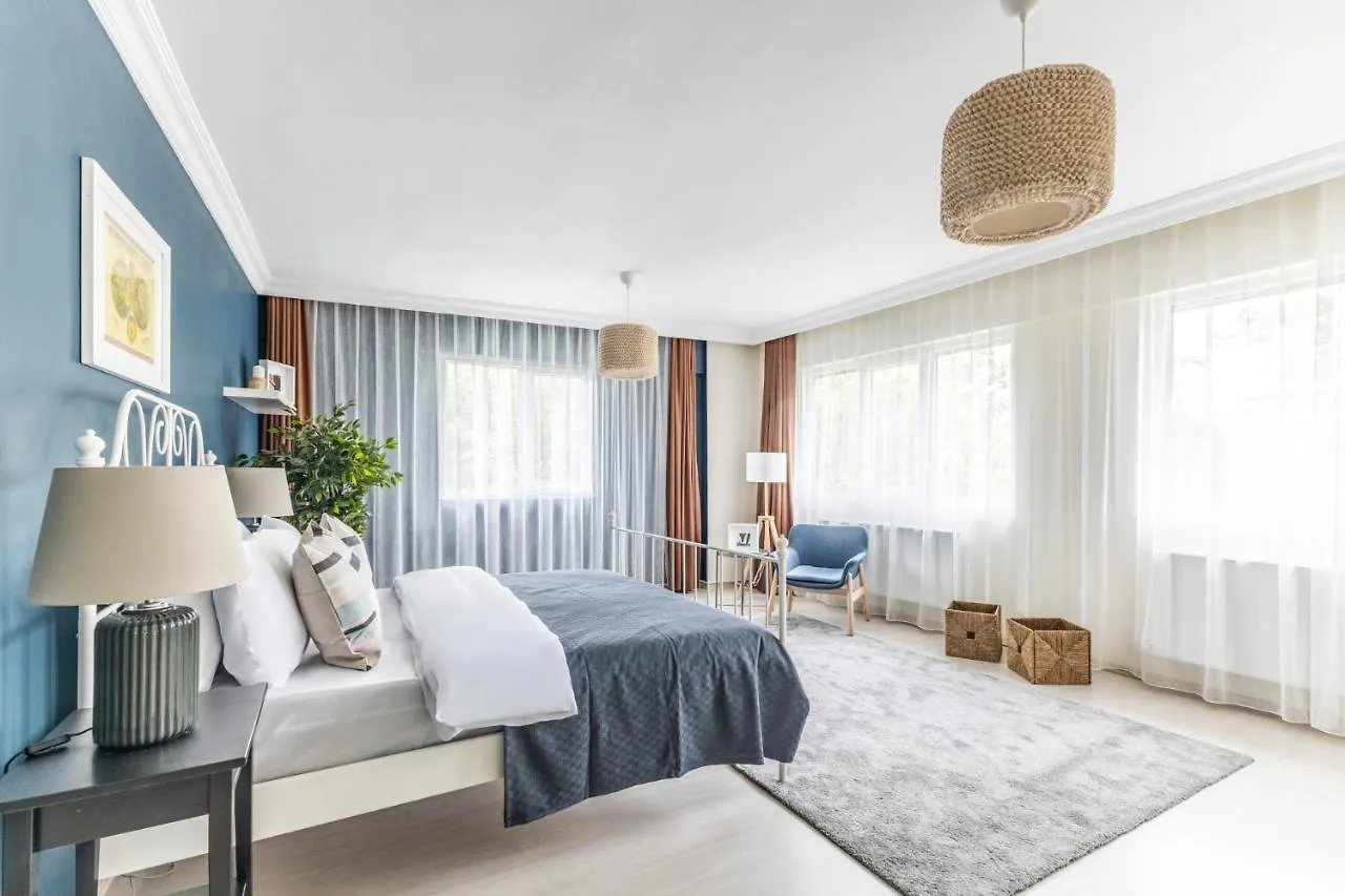 דירות איסטמבול Chic Sea View Flat On Bagdat Avenue In Bostanci