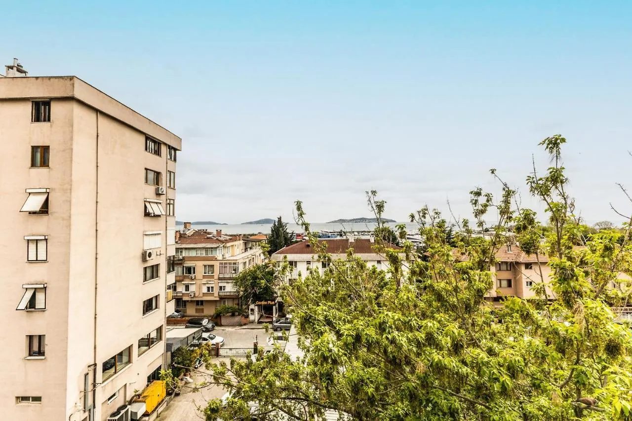 Chic Sea View Flat On Bagdat Avenue In Bostanci Apartment Istanbul